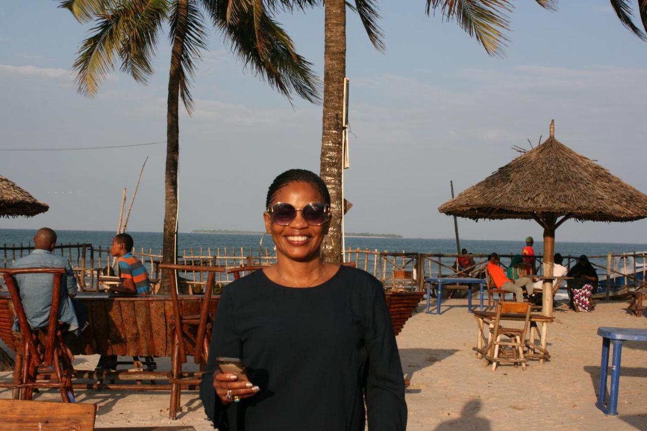 Villa Dahl Beach Resort 다르에스살람 외부 사진