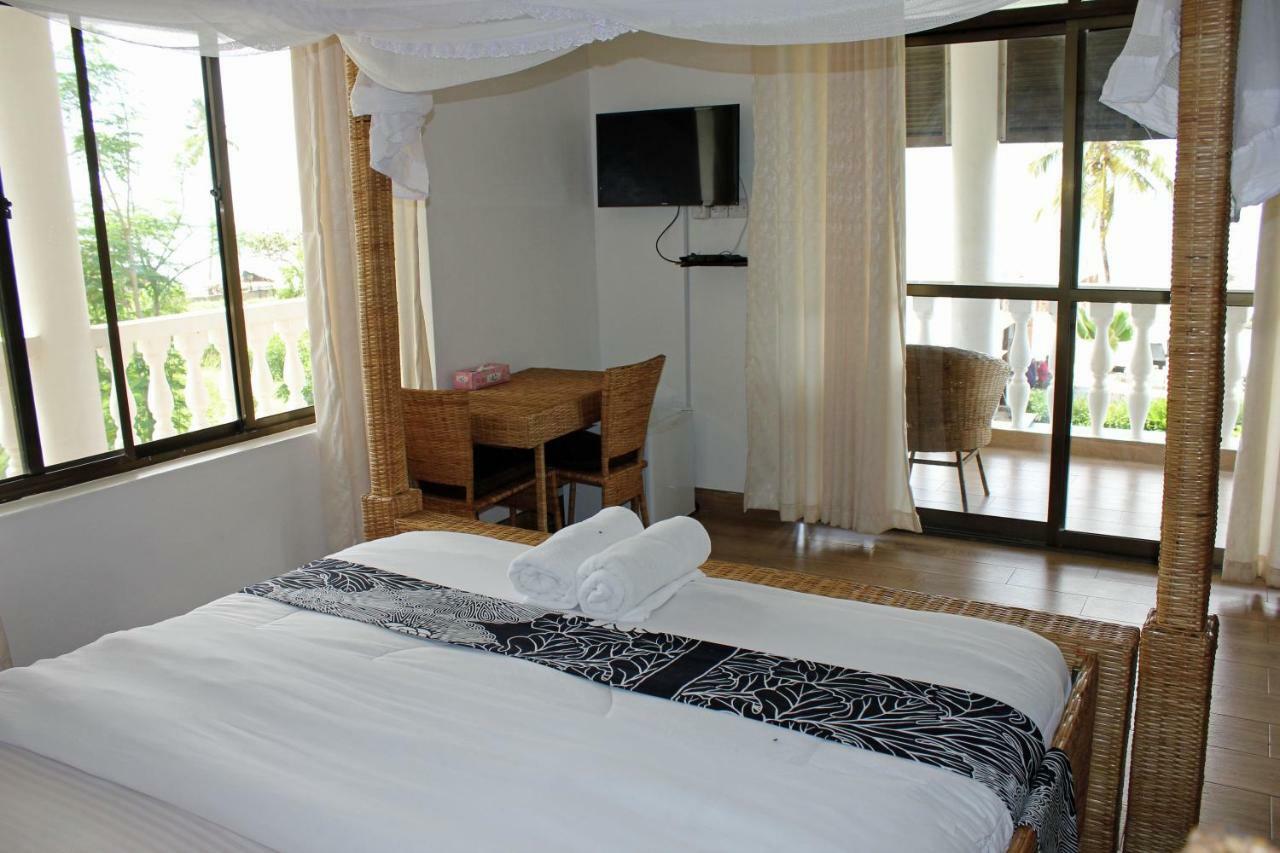 Villa Dahl Beach Resort 다르에스살람 외부 사진