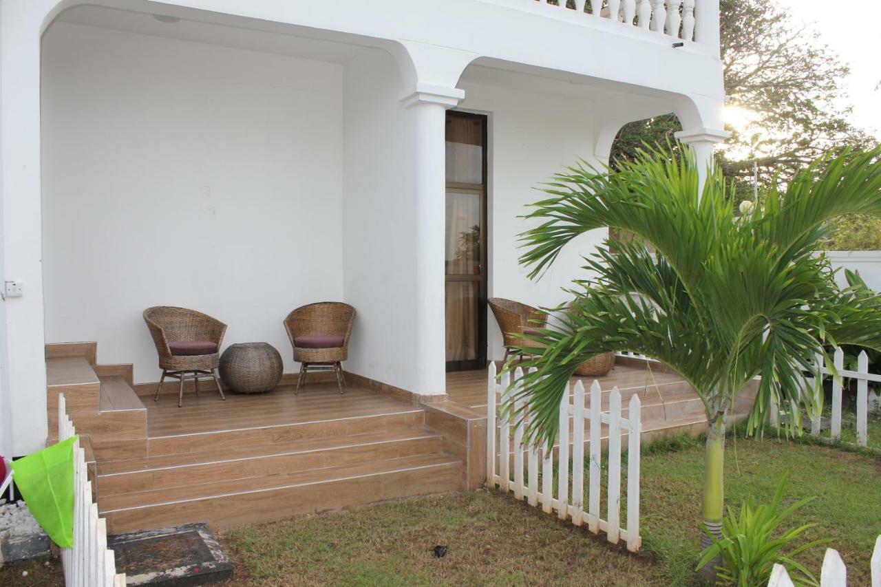 Villa Dahl Beach Resort 다르에스살람 외부 사진